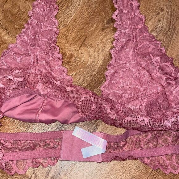 PINK by Victoria Secret Mauve Lace Bralette size large - Picture 3 of 7